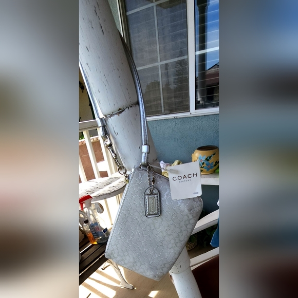 Coach Wallet Mini Signature Silver Lurex Wristlet Logo Wallet (NWT) - Picture 6 of 11